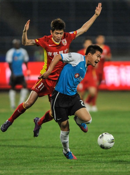 迪纳塔莱指 迪纳塔莱指